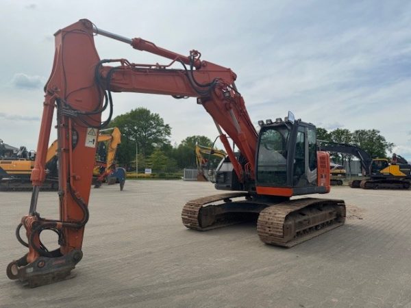 Hitachi Zaxis 225 USLC - Image 2
