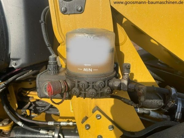 CAT 907M – Bild 11
