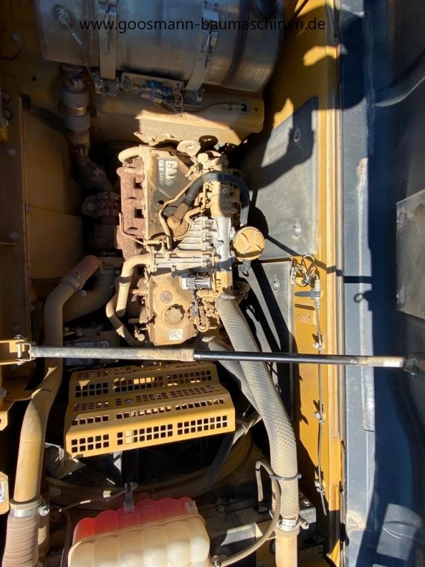 CAT 323E – Bild 12