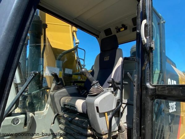 CAT 323E – Bild 13