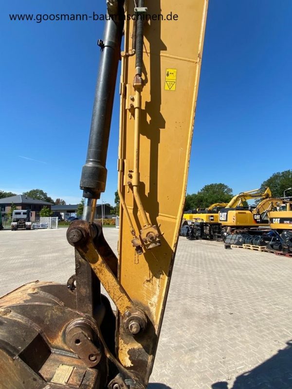 CAT 323E – Bild 14