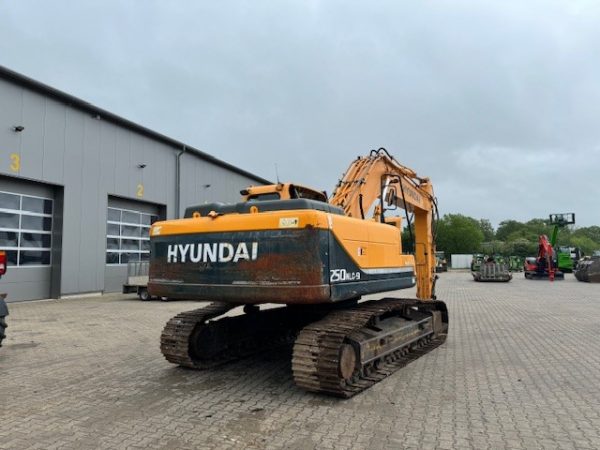 Hyundai R250NLC-9 – Bild 5