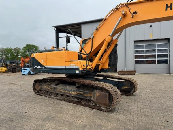 Hyundai R250NLC-9 – Bild 6