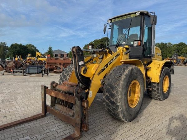 New Holland W110B - Image 5