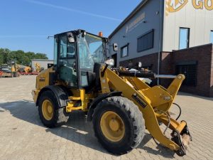 CAT 908 M
