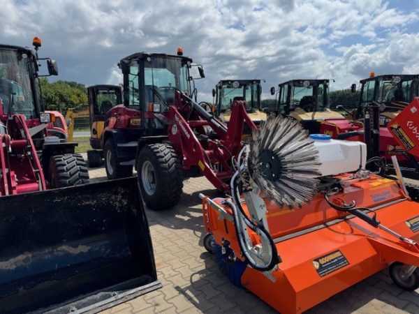 Yanmar V100-5 – Bild 2