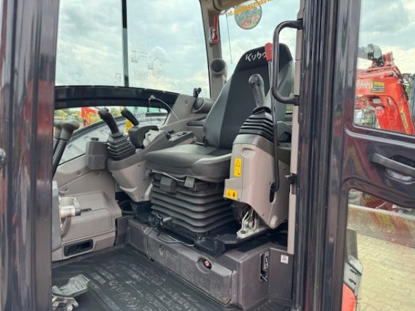 Kubota KX060-5 – Bild 12