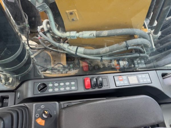CAT M 318 F – Bild 13