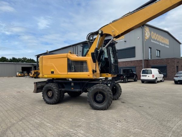 CAT M 318 F – Bild 3