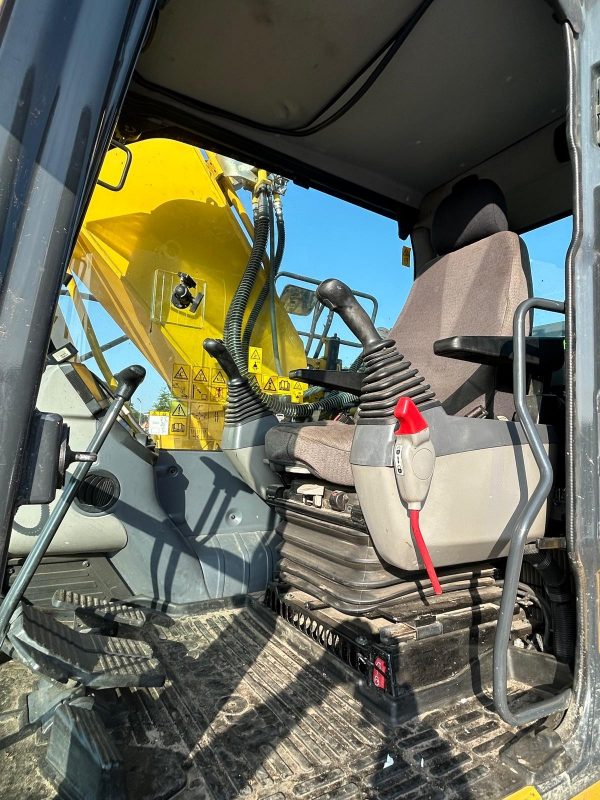 Komatsu PC 210 LC-11 – Bild 17