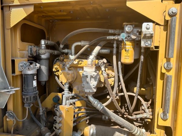 CAT 320 EL – Bild 6
