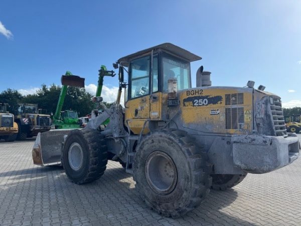 Komatsu WA250-5 – Bild 2