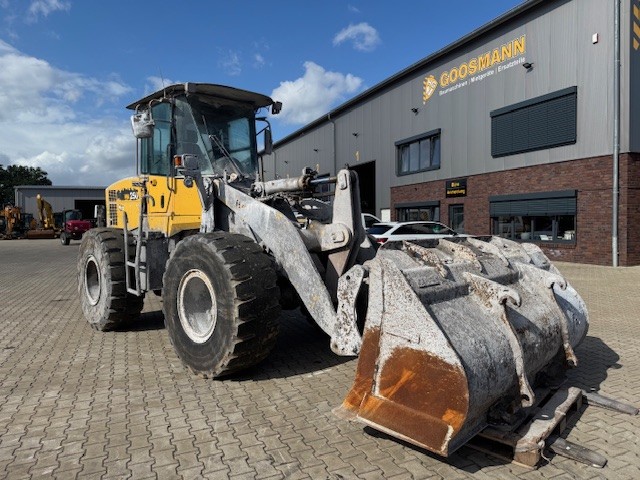Komatsu WA250-5