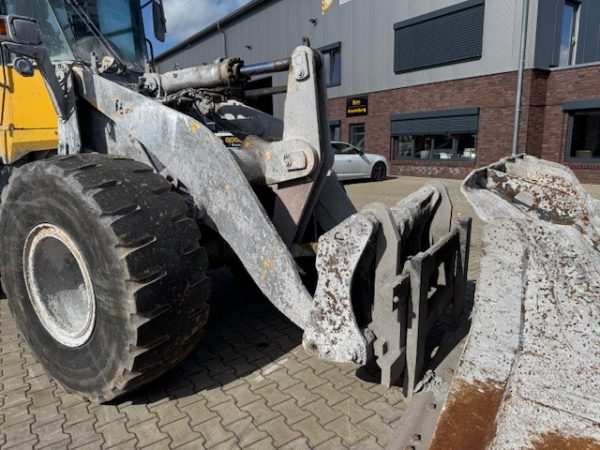 Komatsu WA250-5 – Bild 6