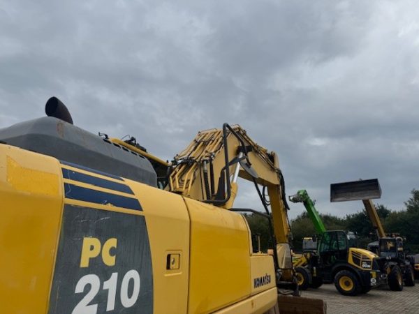 Komatsu PC 210 LC-8 – Bild 9