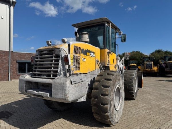 Komatsu WA250-5 – Bild 9