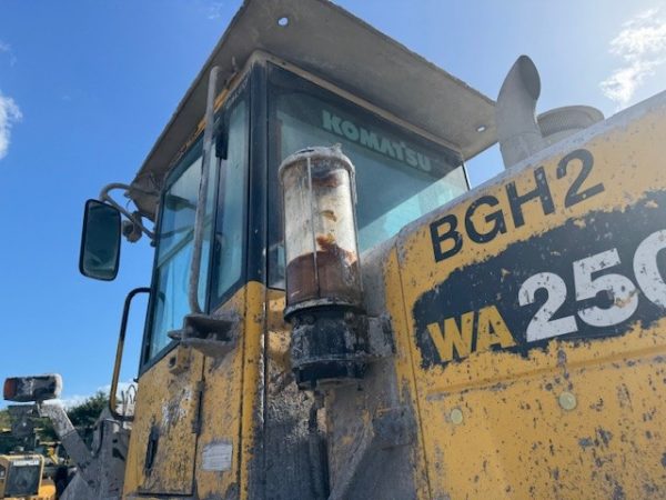 Komatsu WA250-5 – Bild 10