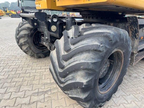 CAT M320 F Breitreifen – Bild 6